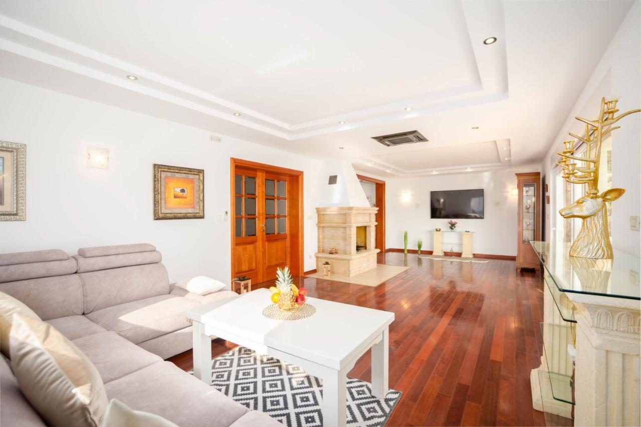 Luxury Villa Ivana Marina Eksteriør billede