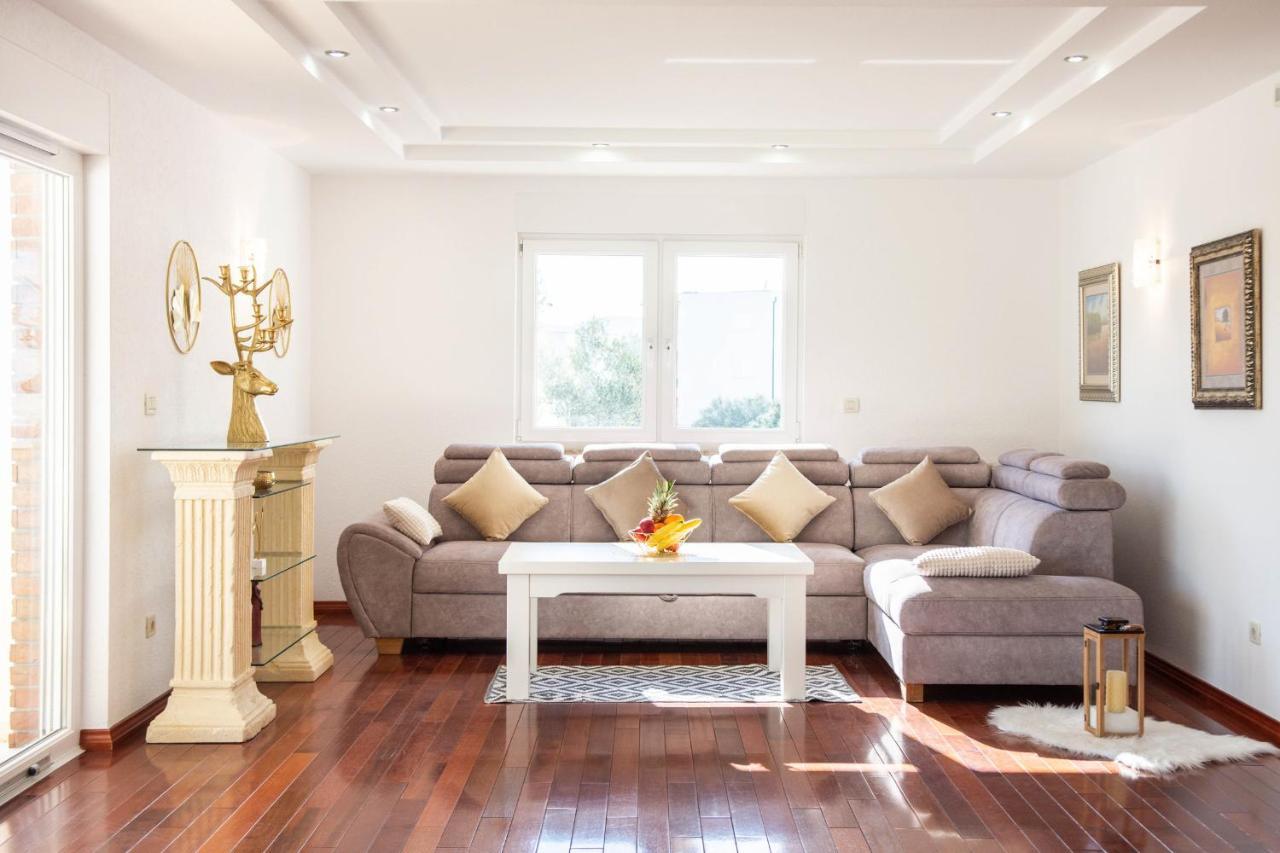 Luxury Villa Ivana Marina Eksteriør billede