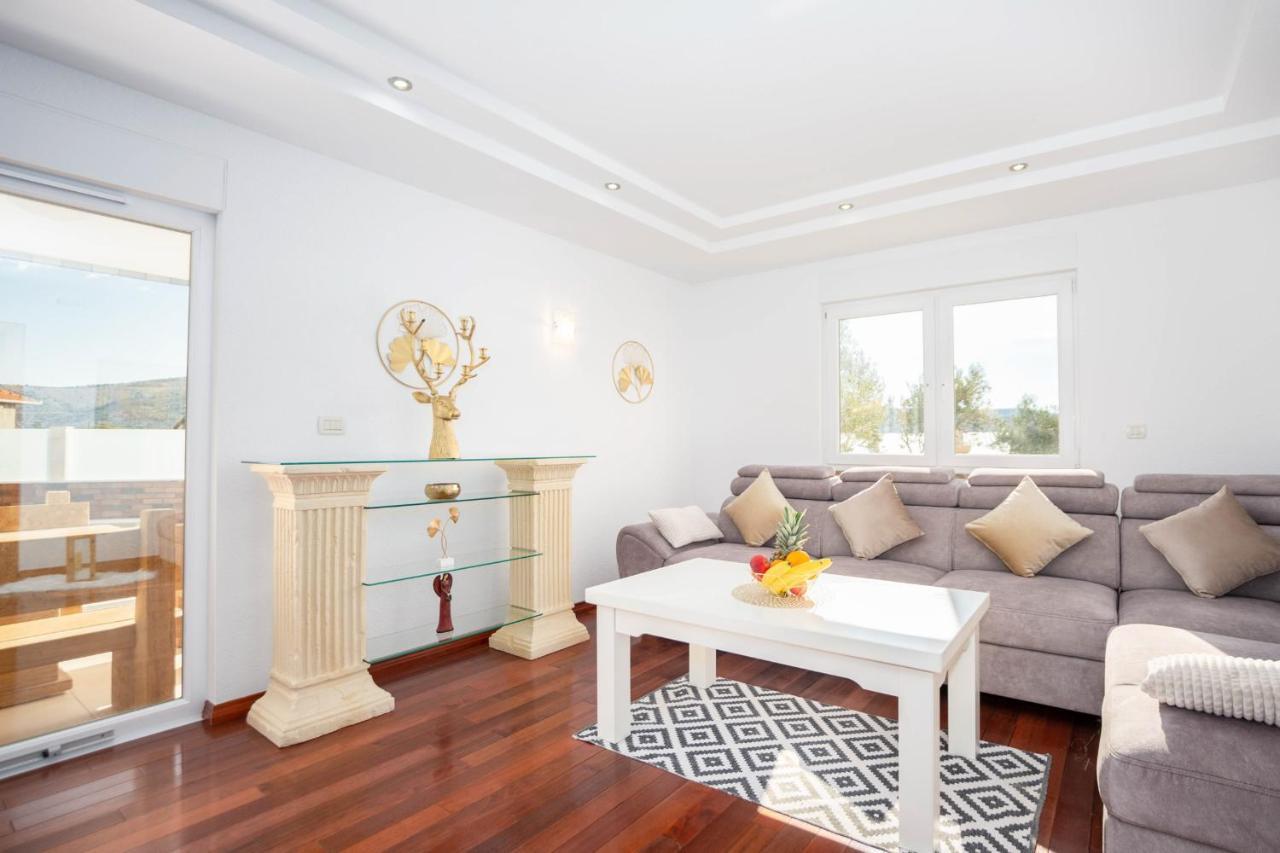 Luxury Villa Ivana Marina Eksteriør billede